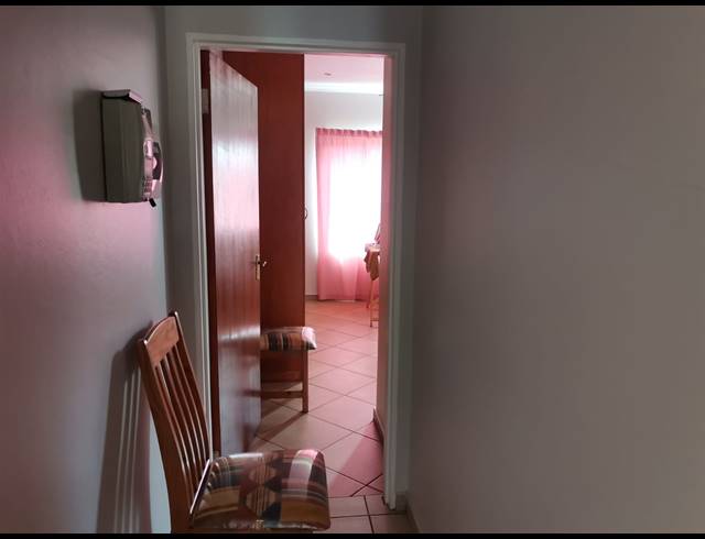 2 BEDROOM APARTMENT FOR SALE IN SONNEVELD